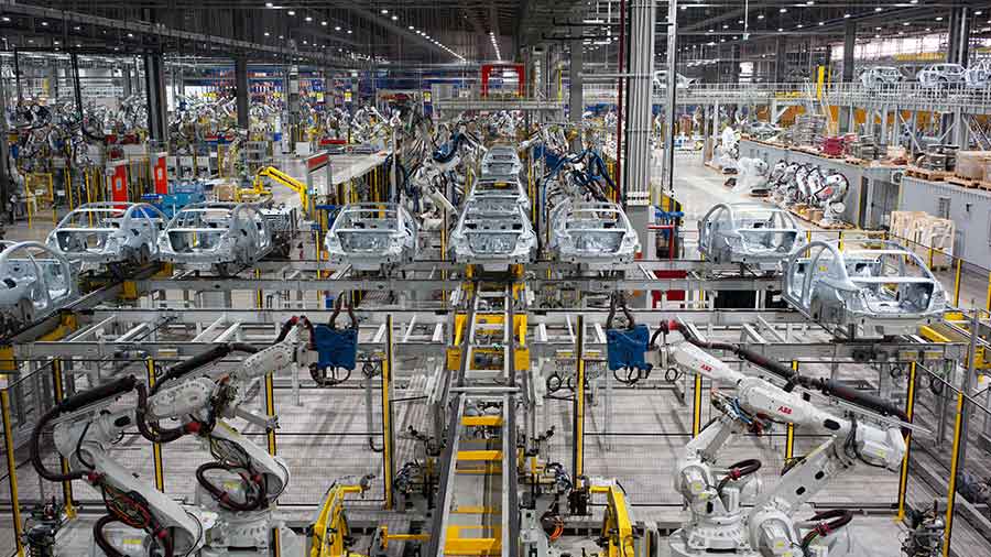 2025 年越南汽车工业：增长、关税影响和展望