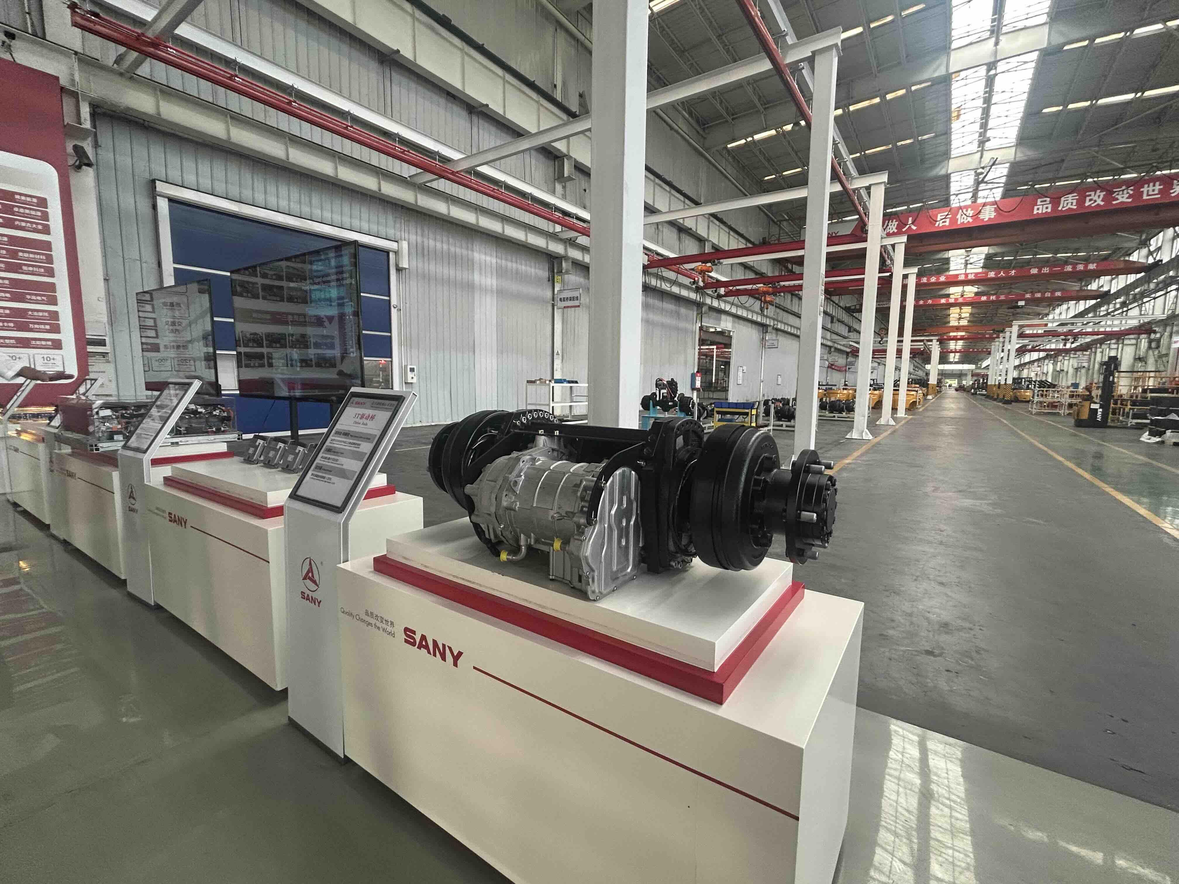 三一机器人加速研发物流仓储应用场景智能化装备(图2)