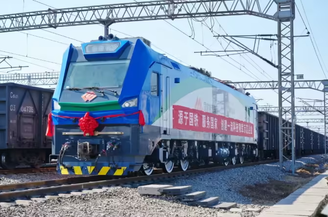 我国首套自主研发重载铁路智能调车系统投运,实现多项无人作业(图1) 我国首套自主研发重载铁路智能调车系统投运,实现多项无人作业(图1)