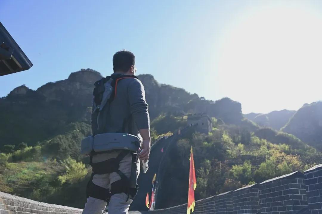 迈入消费场景应用元年，外骨骼机器人研发商「傲鲨智能」连续完成两轮融资！(图3)