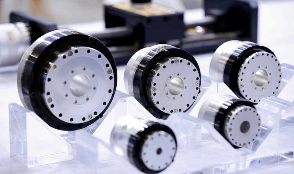 95后的人形机器人公司又融1亿元(图3)