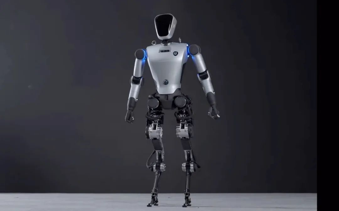 完成第六轮融资？！稚晖君人形机器人企业「智元机器人」即将迈入商用量产新时代！(图1)