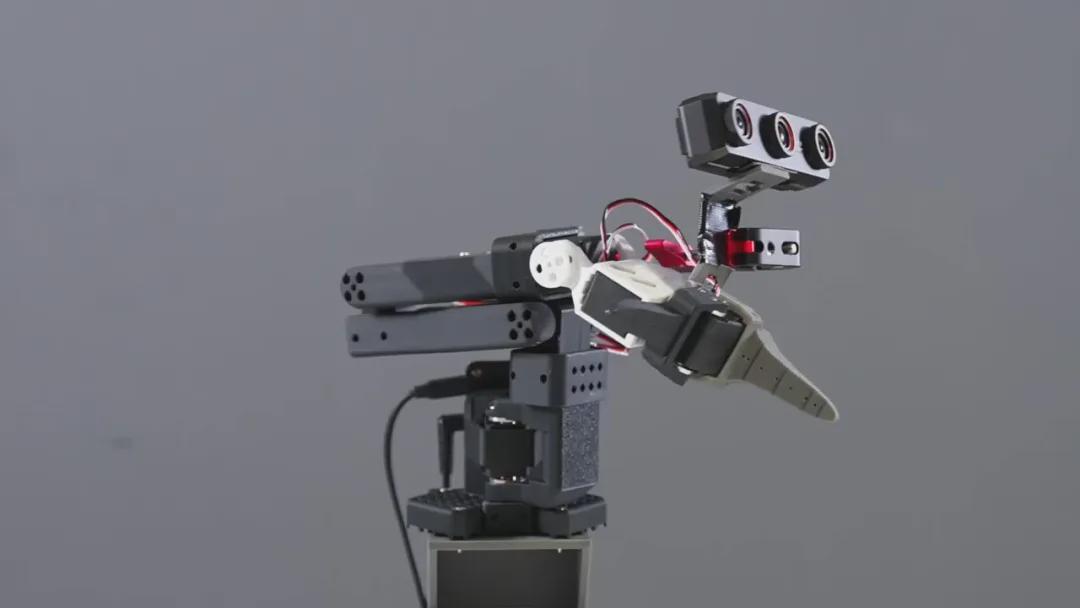 搭载旭日5赋能多款头部具身产品！宸境科技Insight全自主空间智能相机发布(图1)