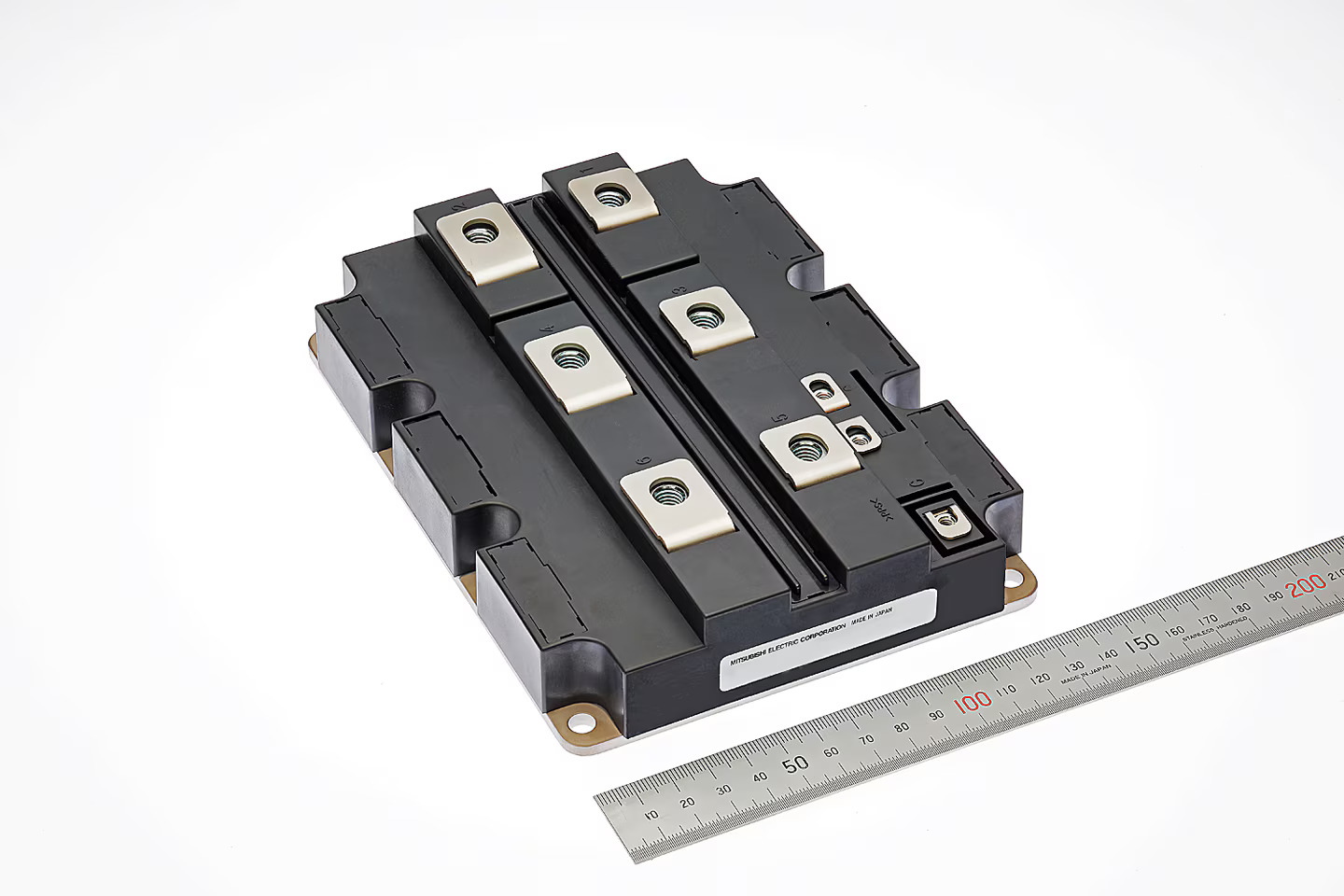 三菱电机推出适用于工业和铁路应用的高效 3.3kV/1500A HVIGBT 模块
