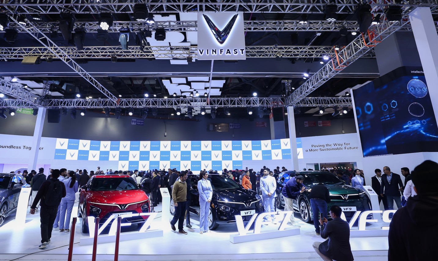 VinFast 在 2025 年巴拉特移动全球博览会上为印度推出首款电动 SUV