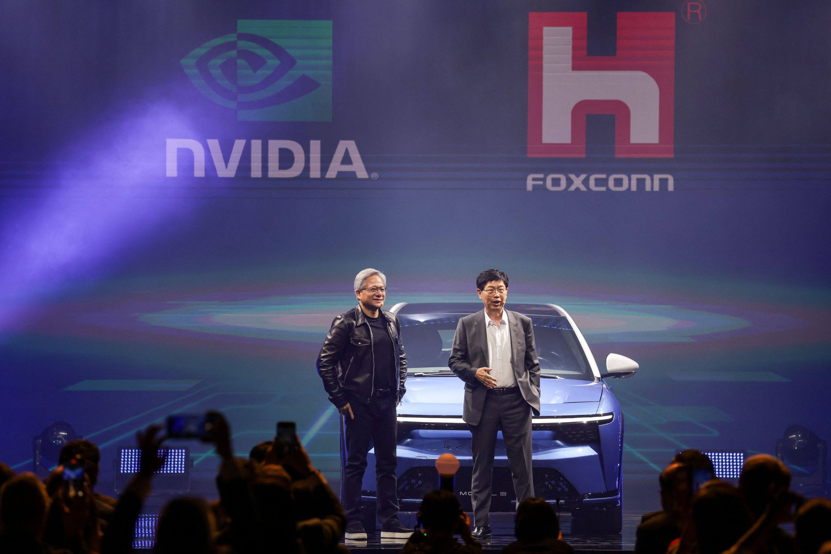 富士康在 2025 年鸿海科技日与 NVIDIA、OpenAI 和 Alphabet 建立战略合作伙伴关系，加速人工智能转型
