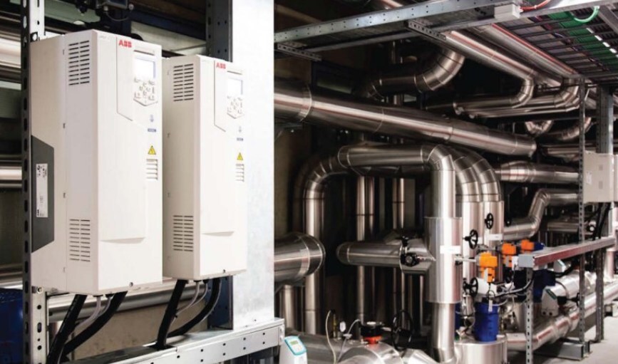 ABB 和 IPD 通过超低谐波 VSD 驱动数据中心的自动化、机器人和人工智能