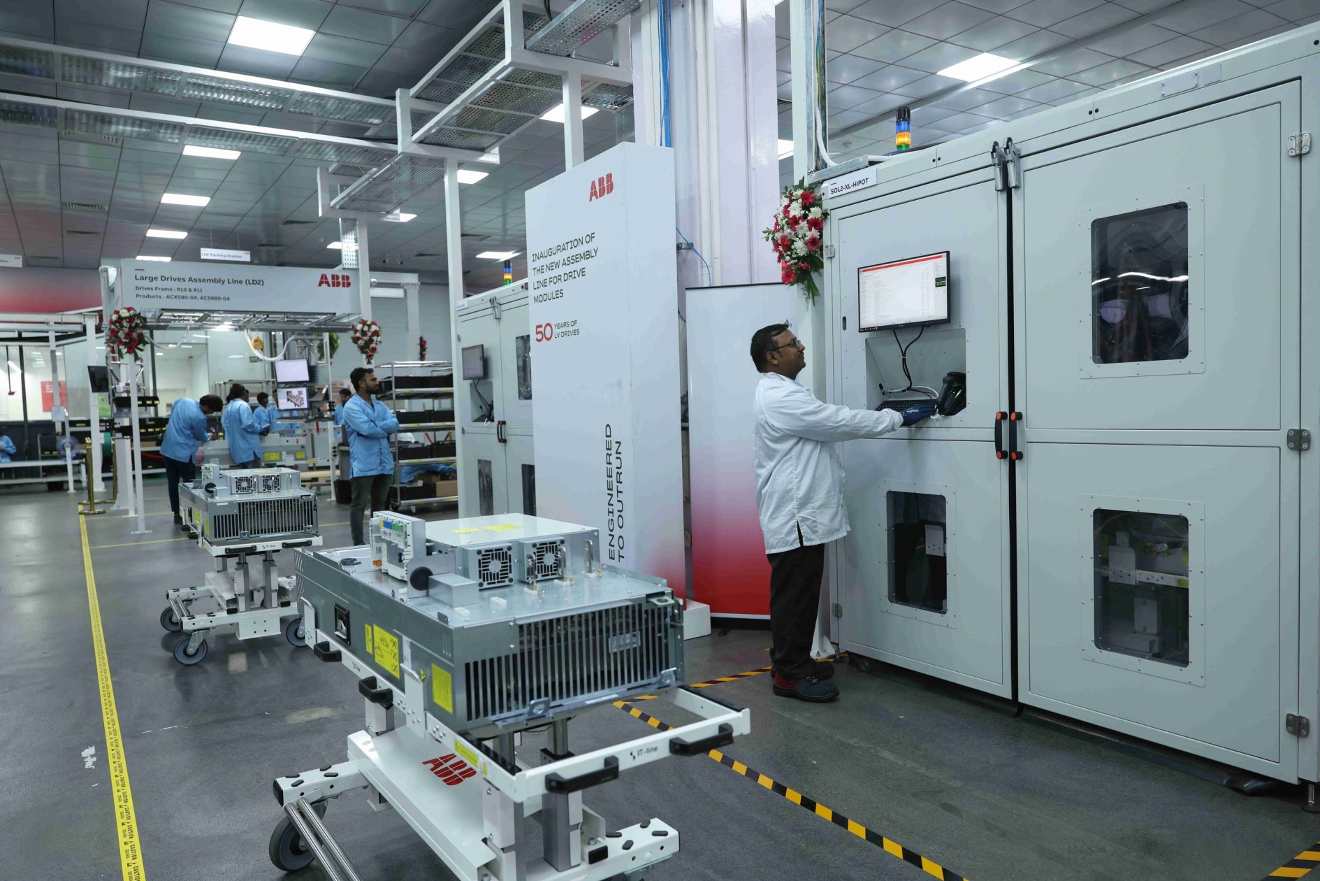 ABB 扩大班加罗尔自动化和机器人驱动的传动生产，为“Atmanirbhar Bharat”提供动力