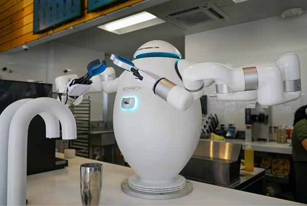 Richtech Robotics 在拉斯维加斯首次推出人工智能驱动的 Clouffee & Tea
