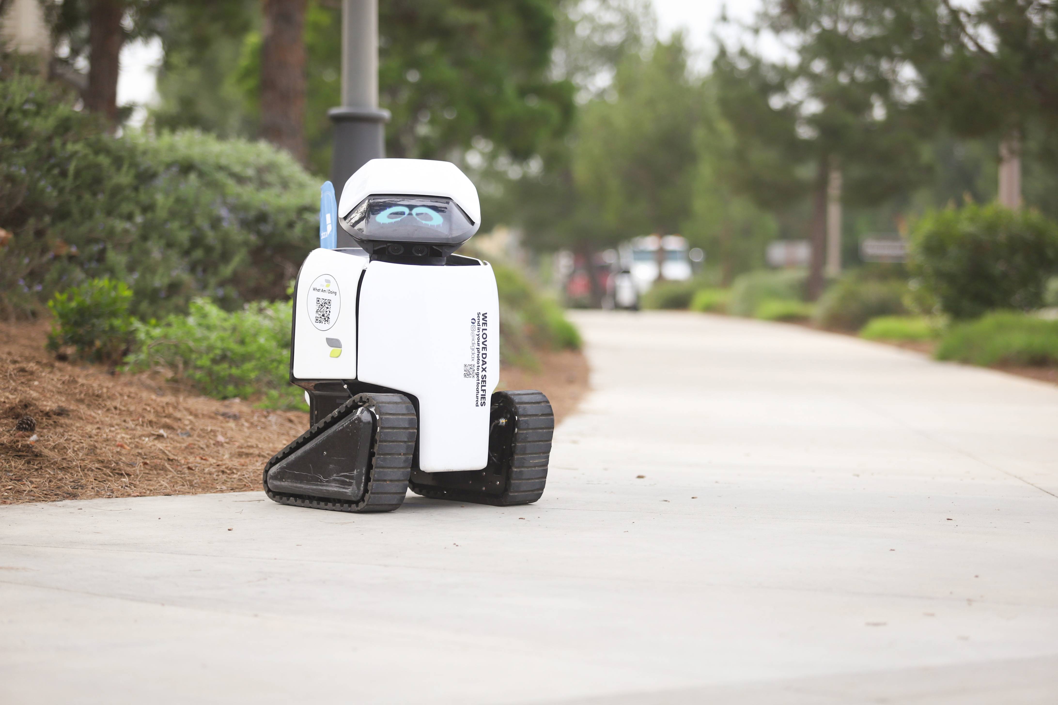 伯勒森市使用 Daxbot 机器人启动全市 ADA 人行道评估