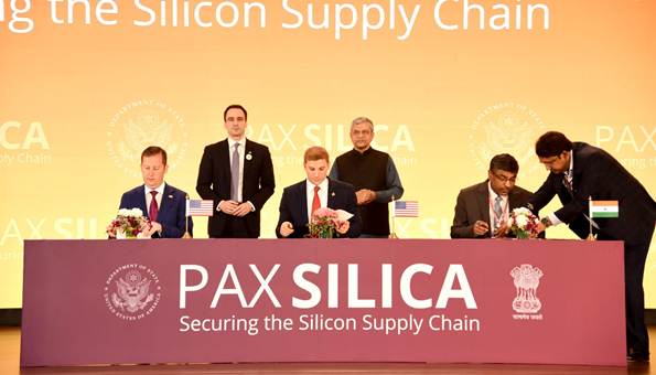 印度在 2026 年印度人工智能影响峰会上加入 Pax Silica 联盟，加强美印技术和半导体合作伙伴关系