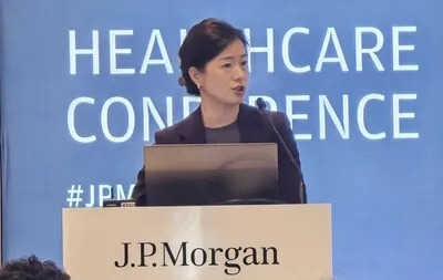 IFS 报告称，工业人工智能从试点转向规模部署，2025 财年实现强劲增长