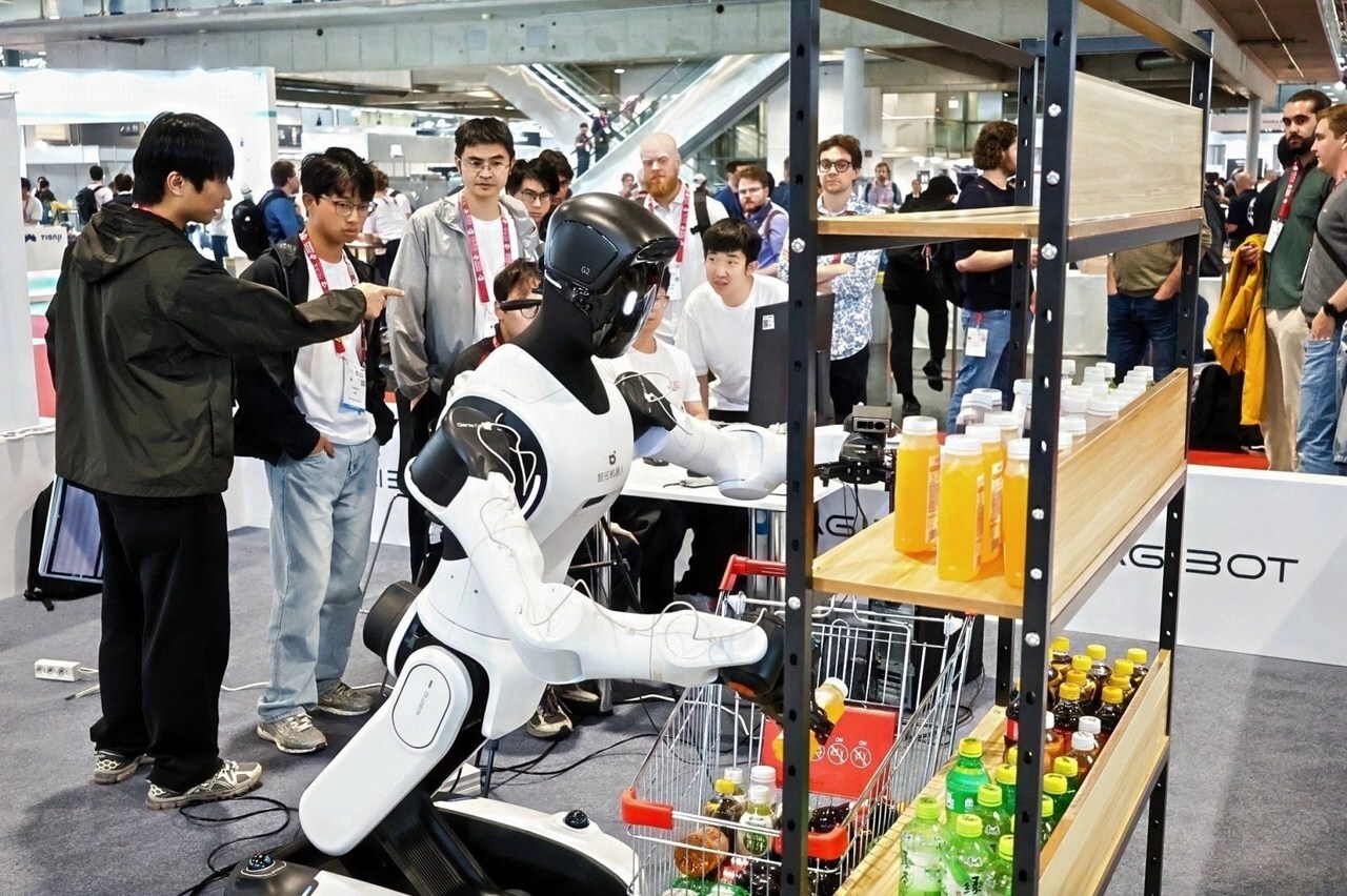 2026 年 AGIBOT 世界挑战赛展示真实机器人基准测试，体现人工智能进入新评估时代