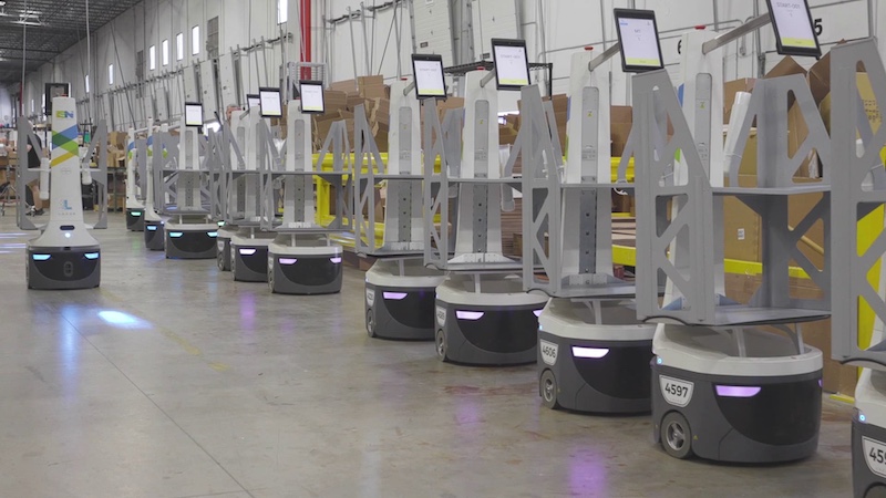 Locus Robotics 出现在五份 2025 年 Gartner 仓库自动化和智能机器人技术成熟度曲线报告中