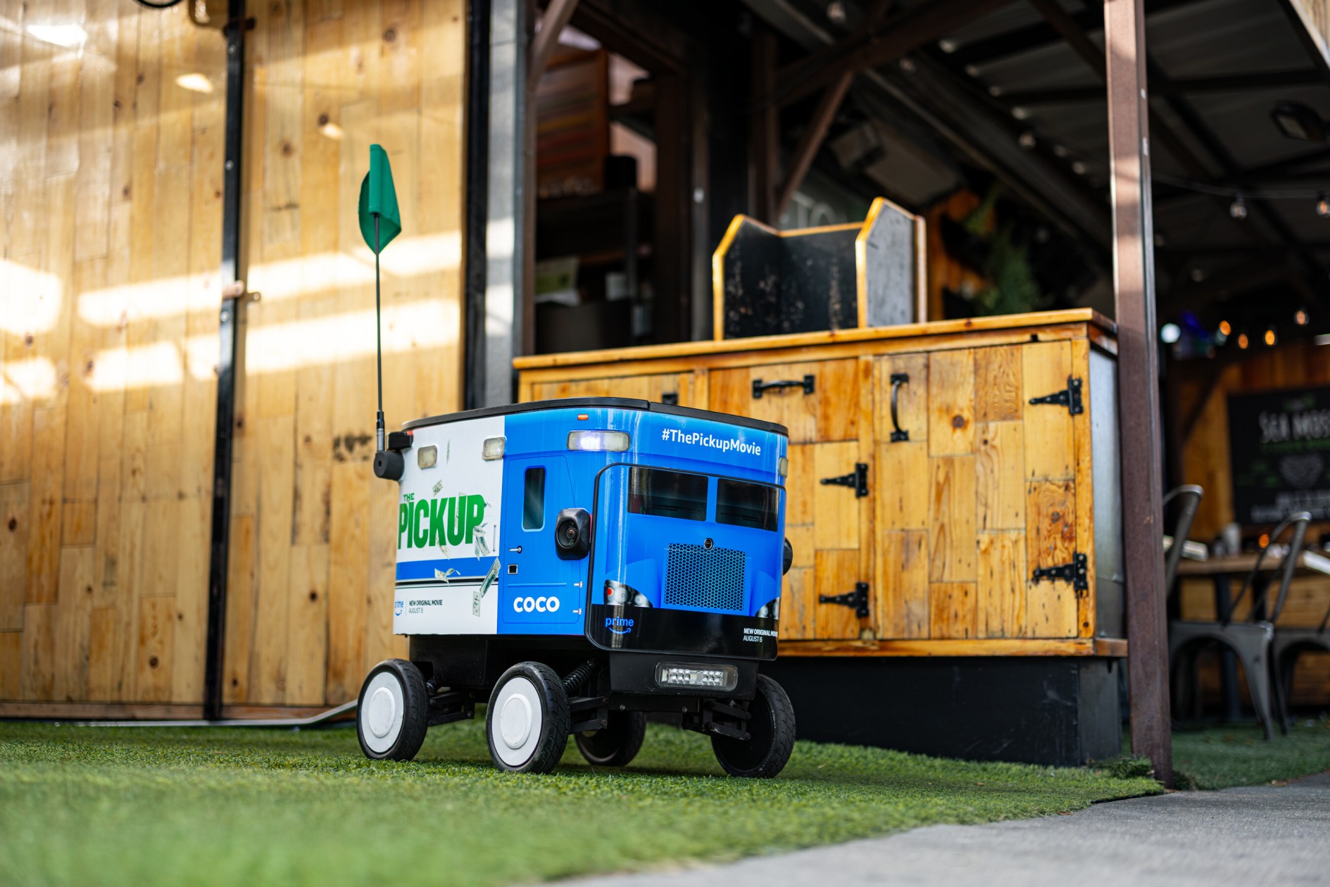 Coco Robotics 与 Prime Video 合作开展沉浸式街头活动，宣传皮卡