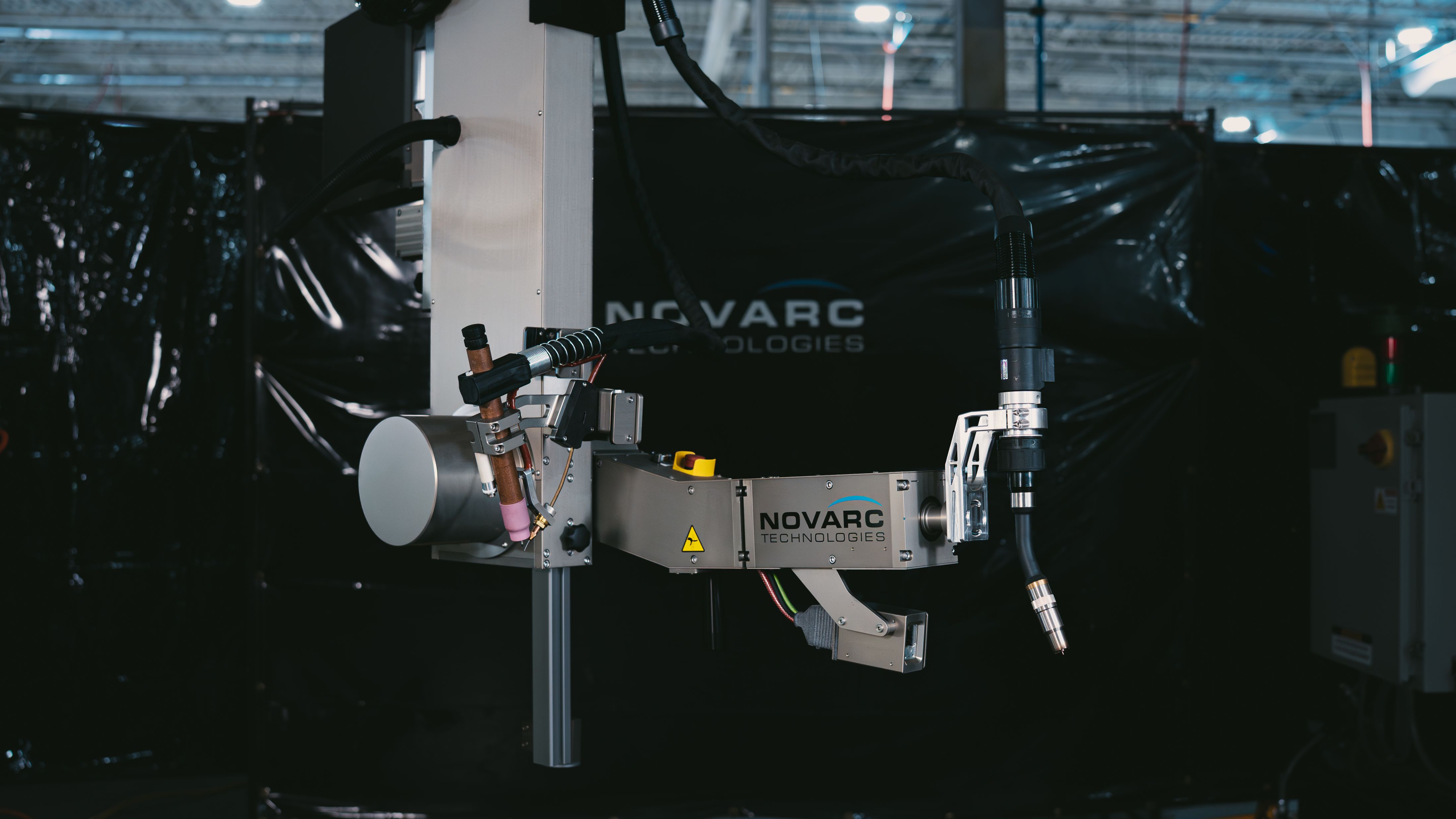 Novarc Technologies 推出 SWR™-TIGMIG，这是业界首款集成 TIG 和 MIG 的双工艺管段焊接机器人