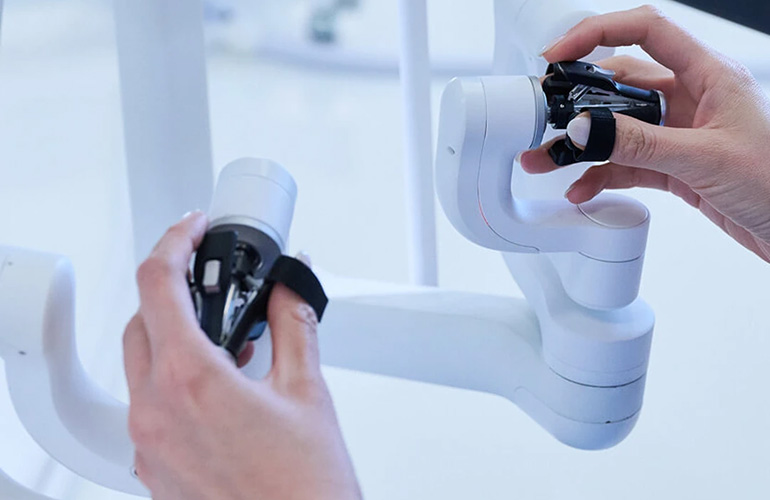 A closer look at Ottava's surgeon controls. Photo credit: Johnson & Johnson