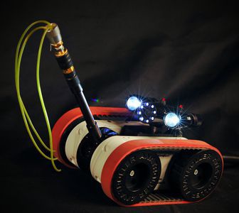 履带检测机器人 ANATROLLER™ ARI-100 用于管道
