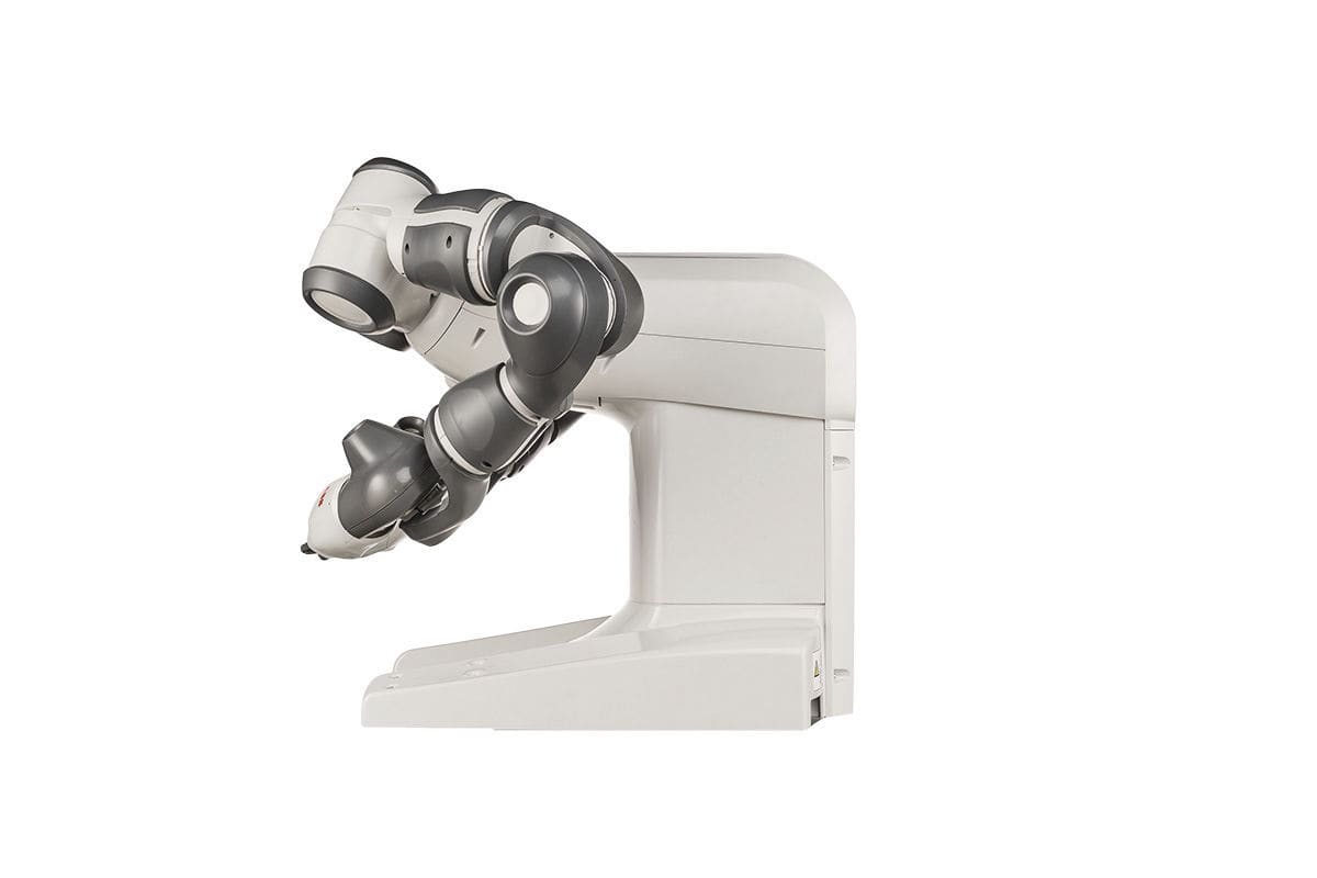 协同作业机器人 YUMI® – IRB 14000 关节型 14轴 用于组装