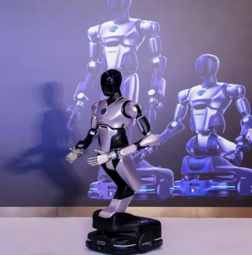 AI² Robotics 爱宝2 | Humanoid Robot