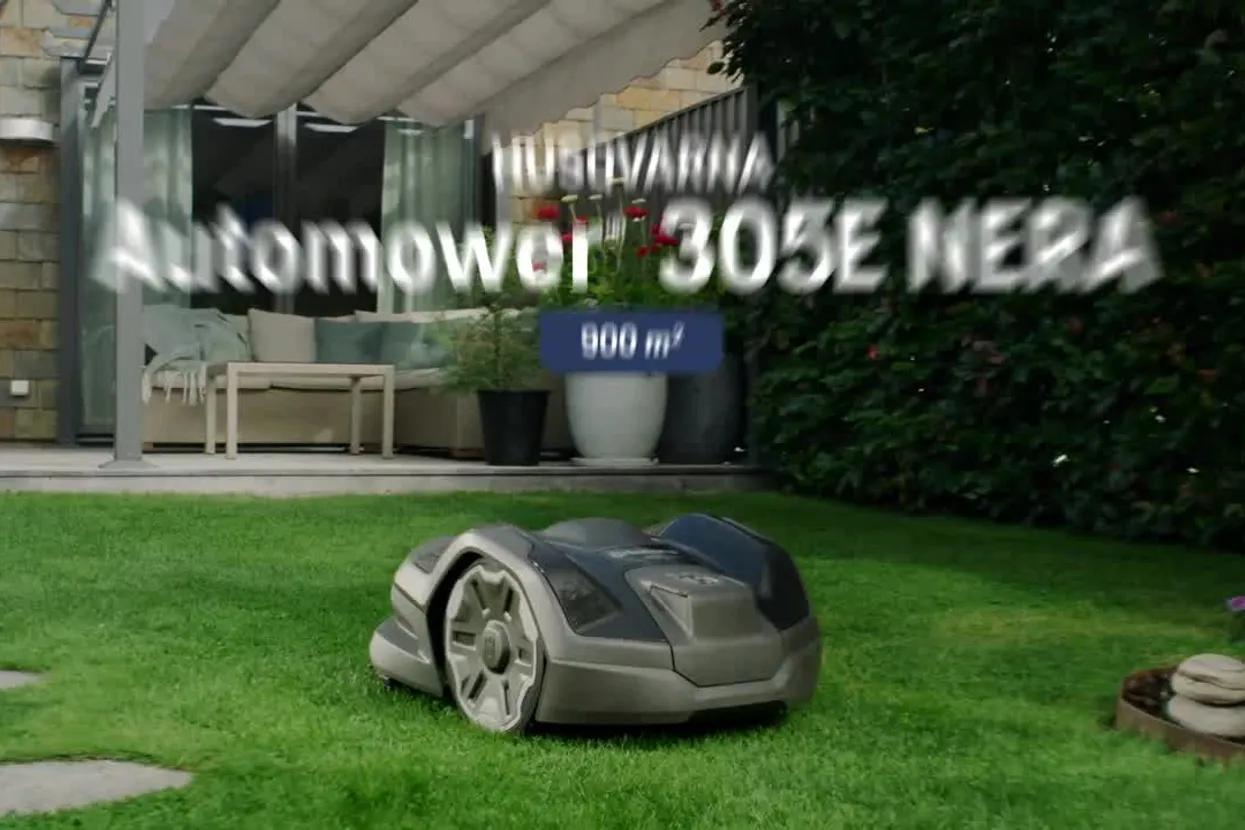 Husqvarna Automower® 305E NERA. Feature benefit Automower 305E/310E NERA 16X9 MASTER
