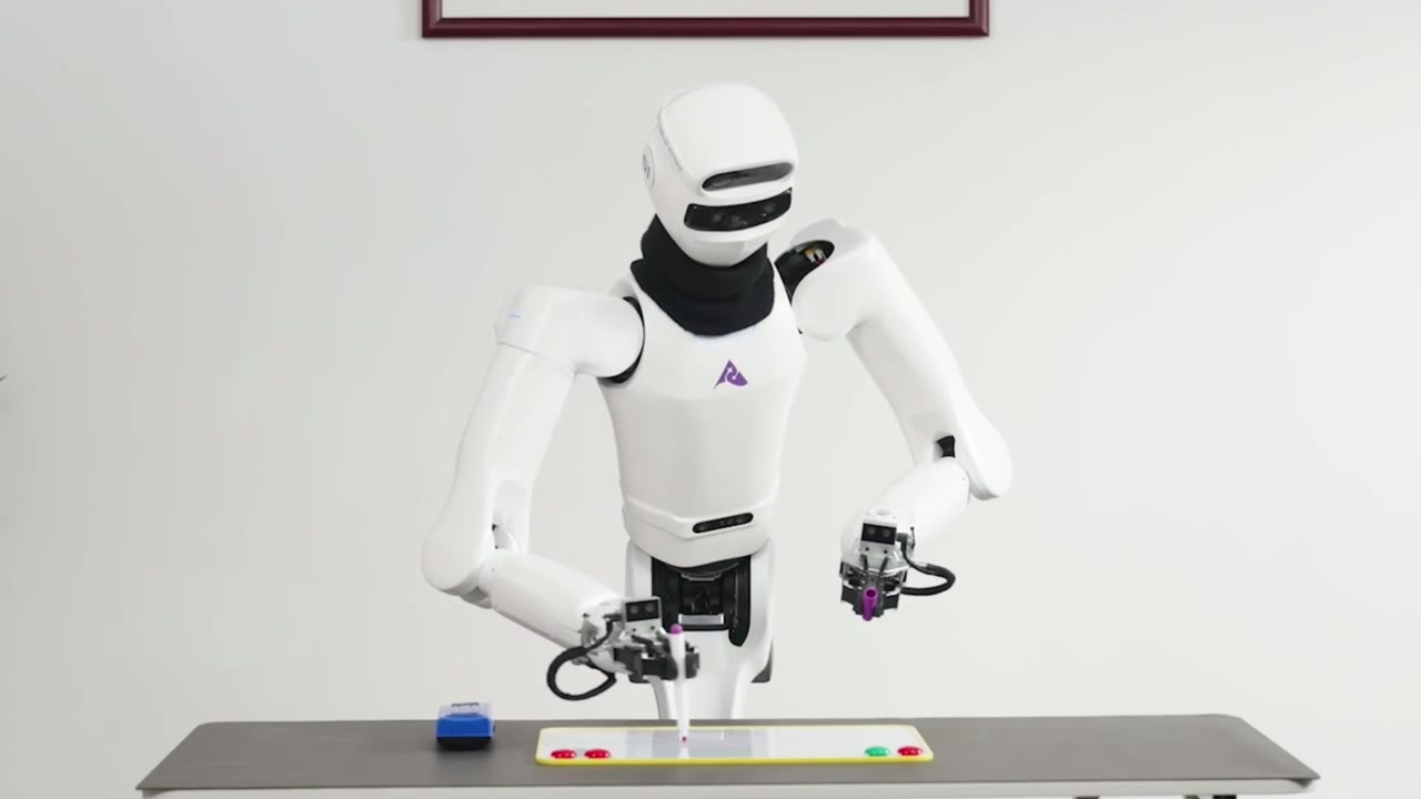 星尘智能 S1：全能型 AI 机器人平台
