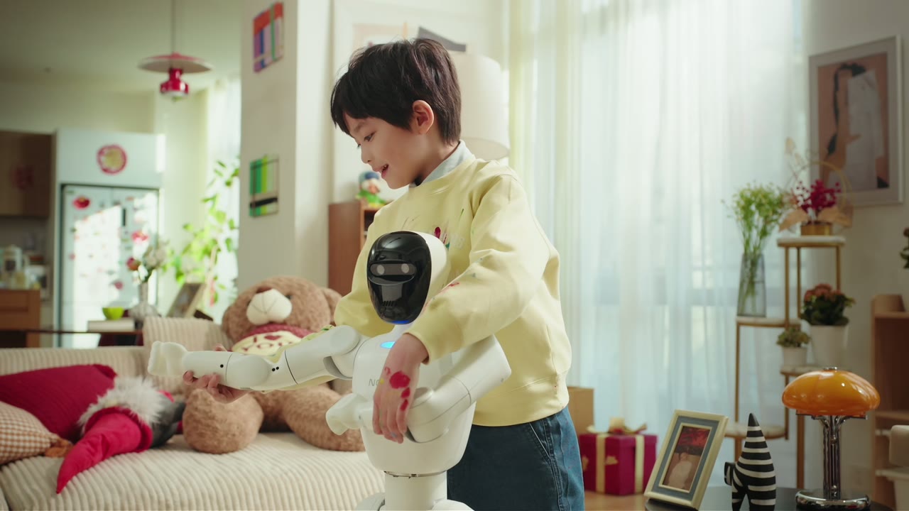松延动力 Bumi 人形机器人动作编程