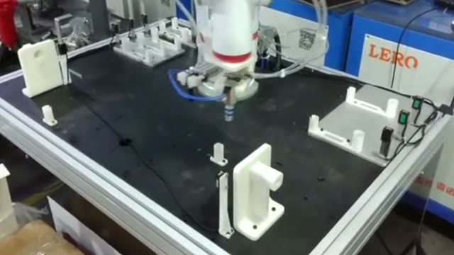 大象机器人协作机械臂精密装配
