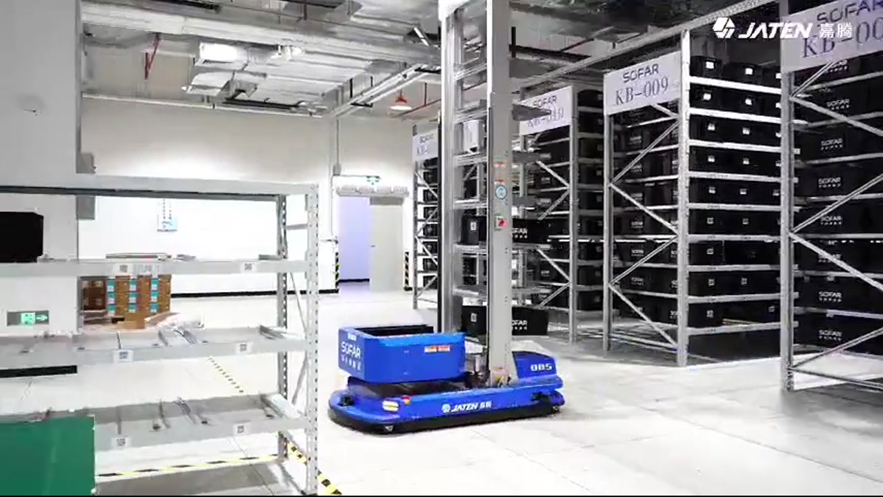 嘉腾CTU料箱机器人执行货到人多层料箱搬运