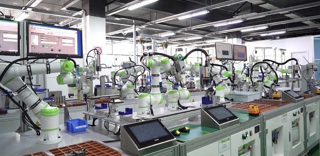 长广溪智造“机汽共融”智能工厂,荣获恰佩克年度示范应用场景奖!(图2) 长广溪智造“机汽共融”智能工厂,荣获恰佩克年度示范应用场景奖!(图2)