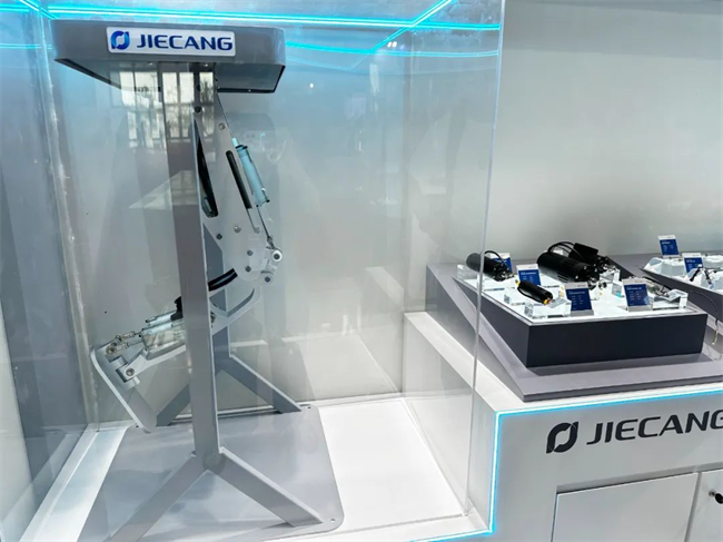 杭州机器人展:捷昌核心驱动部件亮相,赋能机器人产业加速落地(图8) 杭州机器人展:捷昌核心驱动部件亮相,赋能机器人产业加速落地(图8)