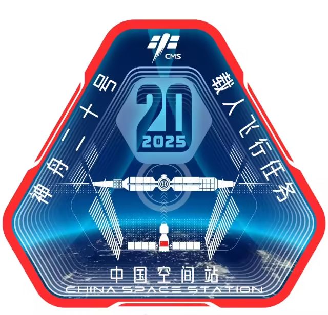 神二十航天员进驻中国空间站近两个月，与智能飞行机器人开展协作实验(图1)