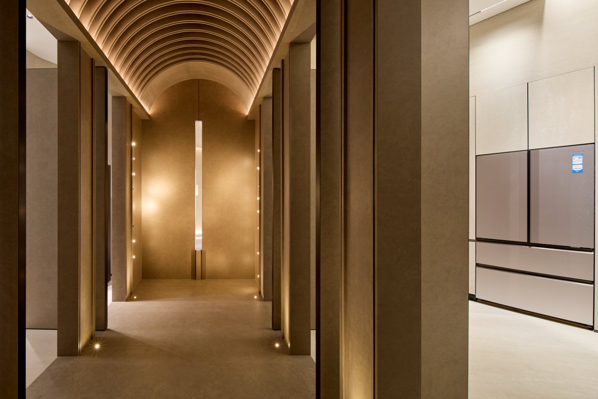 深圳湾壹号迎来全球首店！卡萨帝冰箱C-HOUSE以原创力重构C位生活美学(图2)