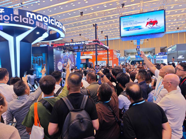 新华全媒+丨探馆广交会:机器人未来能做什么? 新华全媒+丨探馆广交会:机器人未来能做什么?(图1)