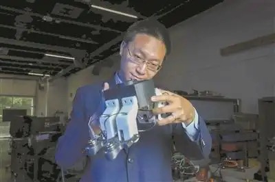 输入几句话，AI就能为你定制机器人(图1)