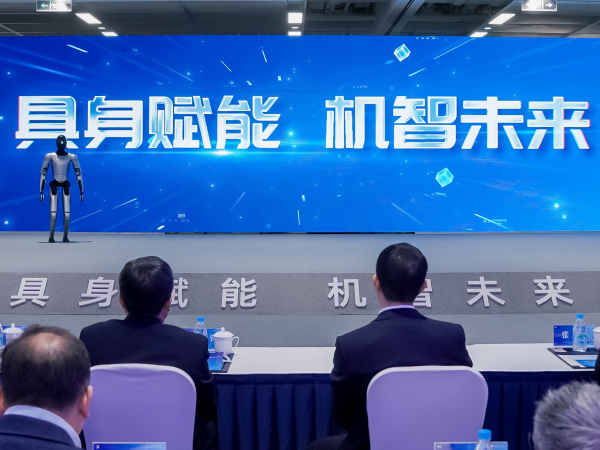 苏州布局具身智能机器人 目标2027年产业规模达2000亿元(图1) 苏州布局具身智能机器人 目标2027年产业规模达2000亿元(图1)