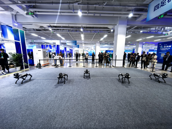 苏州布局具身智能机器人 目标2027年产业规模达2000亿元(图2) 苏州布局具身智能机器人 目标2027年产业规模达2000亿元(图2)