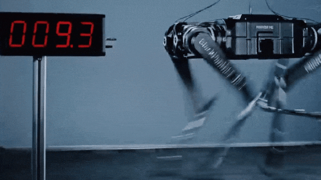 10米/秒!中国造出"世界最快四足机器人",黑豹2.0刷新世界纪录!(图3) 10米/秒!中国造出"世界最快四足机器人",黑豹2.0刷新世界纪录!(图3)