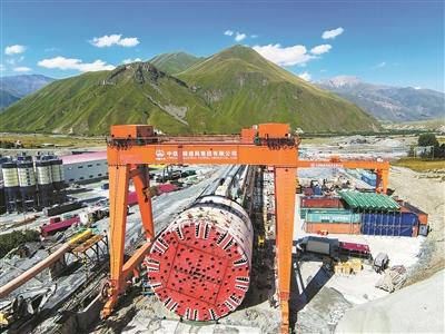 贾连辉：为实现装备中国造奋力“掘进”(图3)