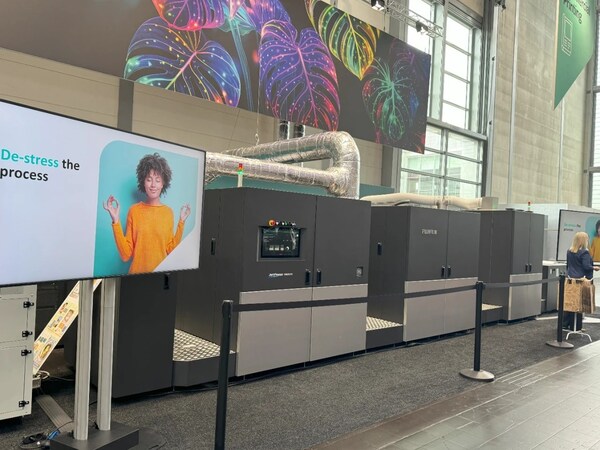 发现非凡：富士胶片创新技术闪亮"2024德鲁巴印刷展"(图8)