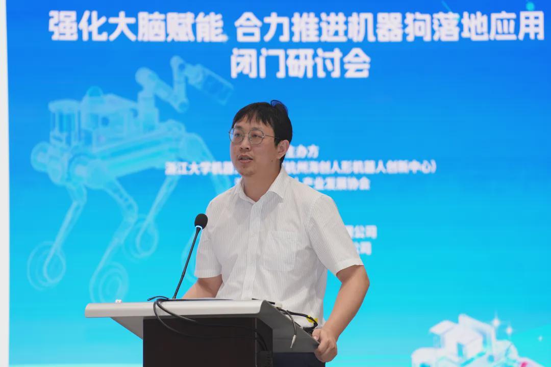 “无际大脑”首次公开！VL²A架构破解“大脑之困”，机器人应用闭门研讨会在杭州举行(图6)