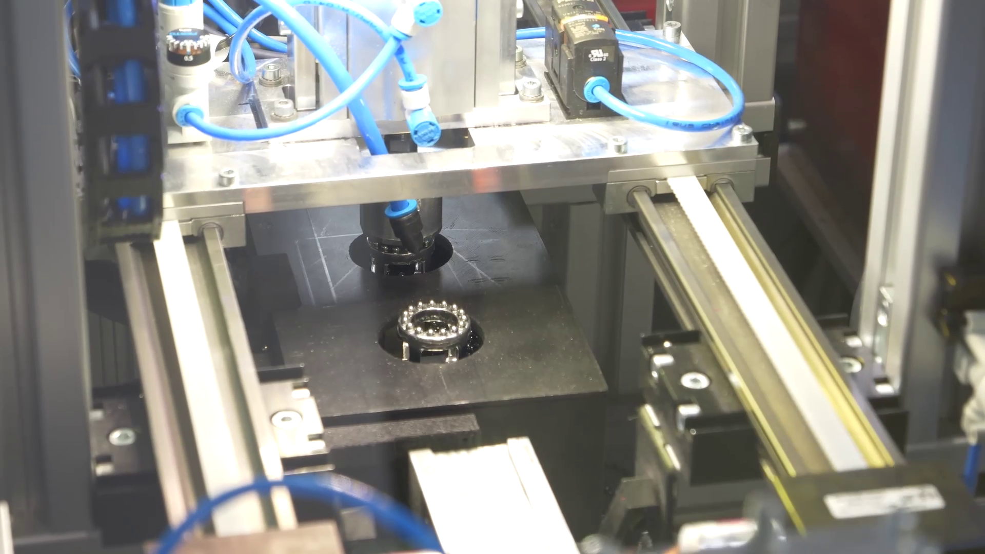 Automated ball bearing assembly
