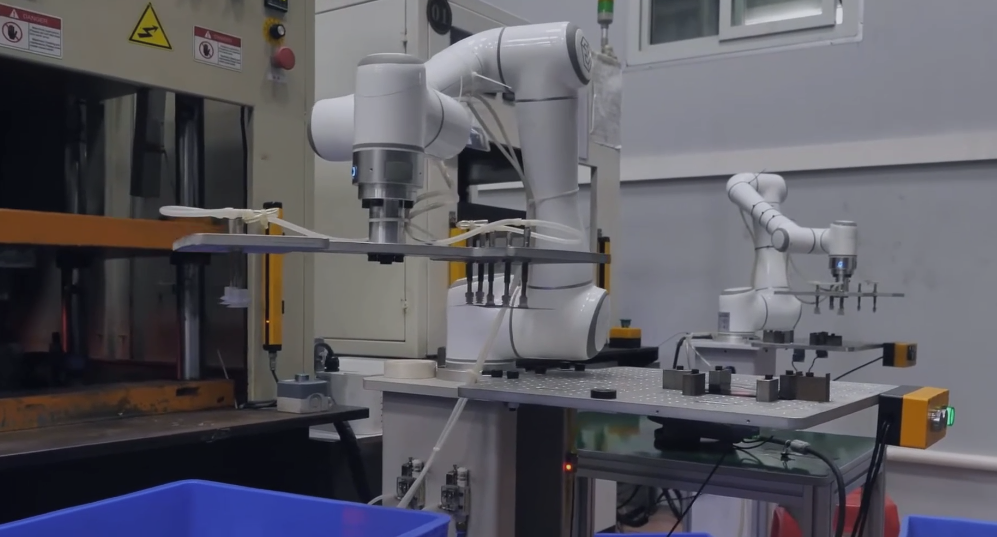 EC66 Automated Loading and Unloading for Machining Operations