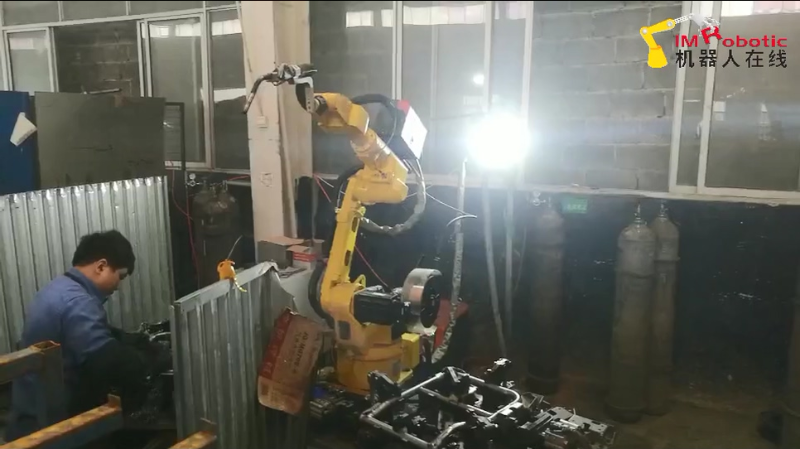 金属加工_焊接_图灵机器人