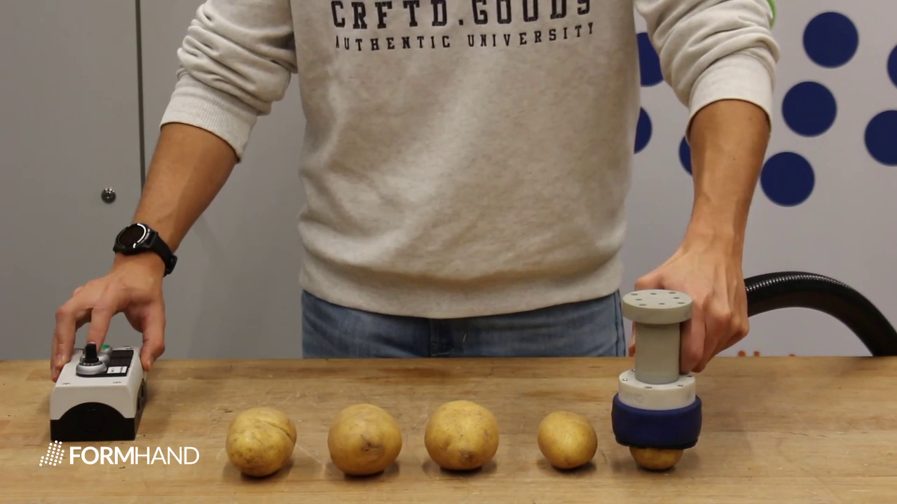 Potatoe picking with the FORMHAND Gripper