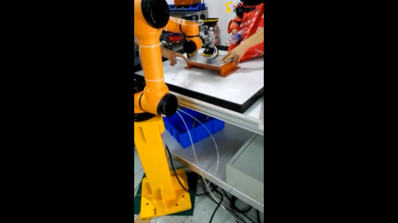 金属加工行业_打磨_遨博协作机器人
