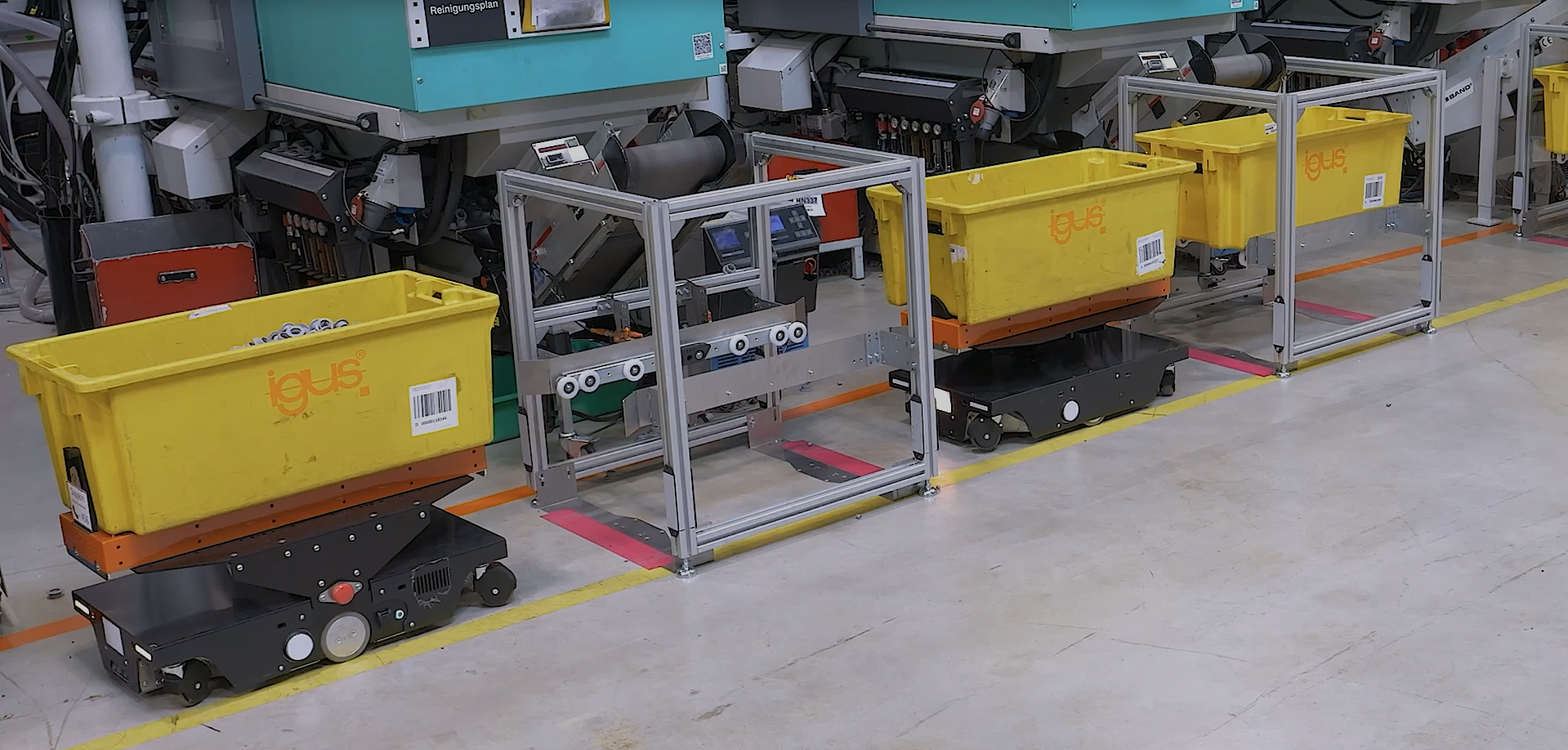 ReBeLMove: Automated box change for efficient and safe intralogistics