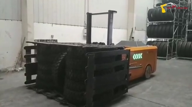 汽车工业_轮胎搬运_汇聚运载车