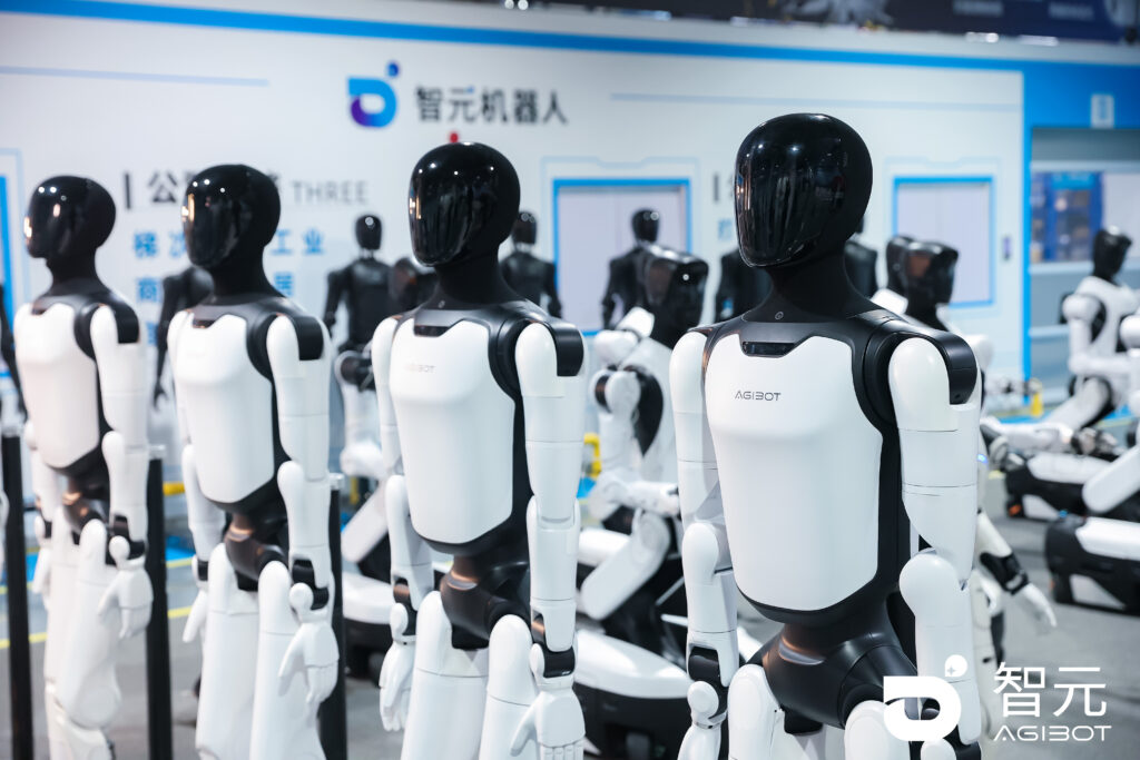 AGIBOT推出第10,000台人形机器人