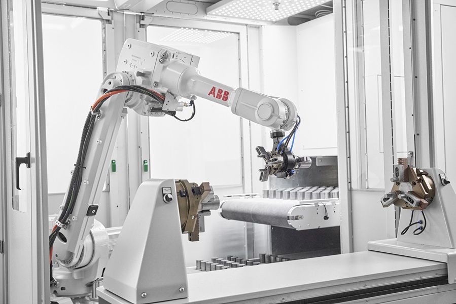 ABB Flexloader 显示其模块化和可定制的用途。
